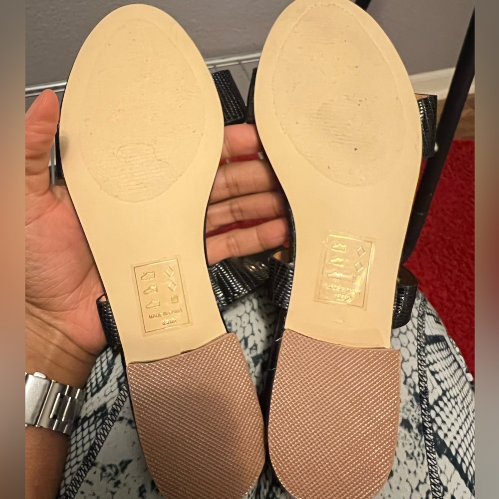 IZABELLA RUE flat sandals - Picture 9 of 9